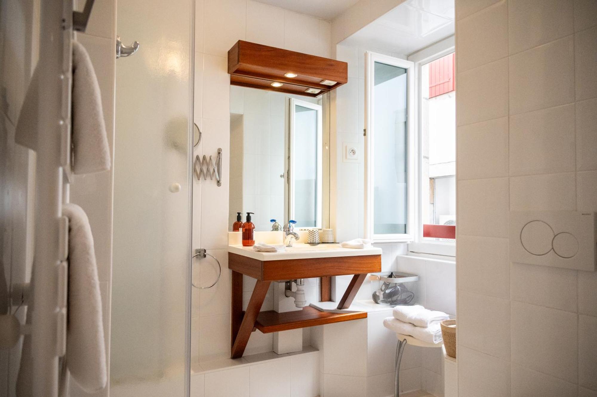 Double Room with Shower