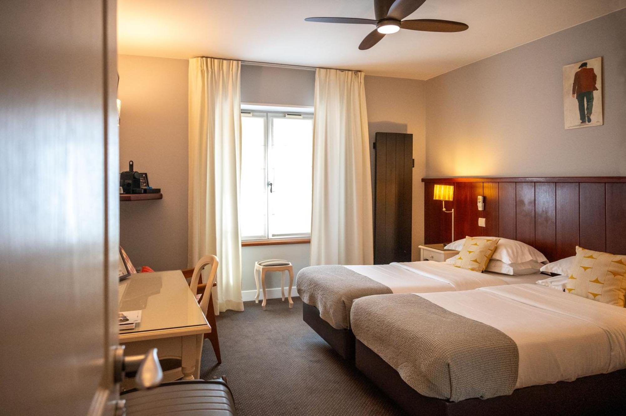Double Room Bath